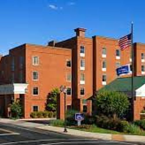 Hampton Inn & Suites Charlottesville